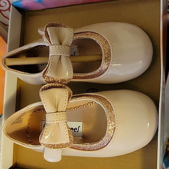 Rachel shoes size 5 - Picture 3 of 4